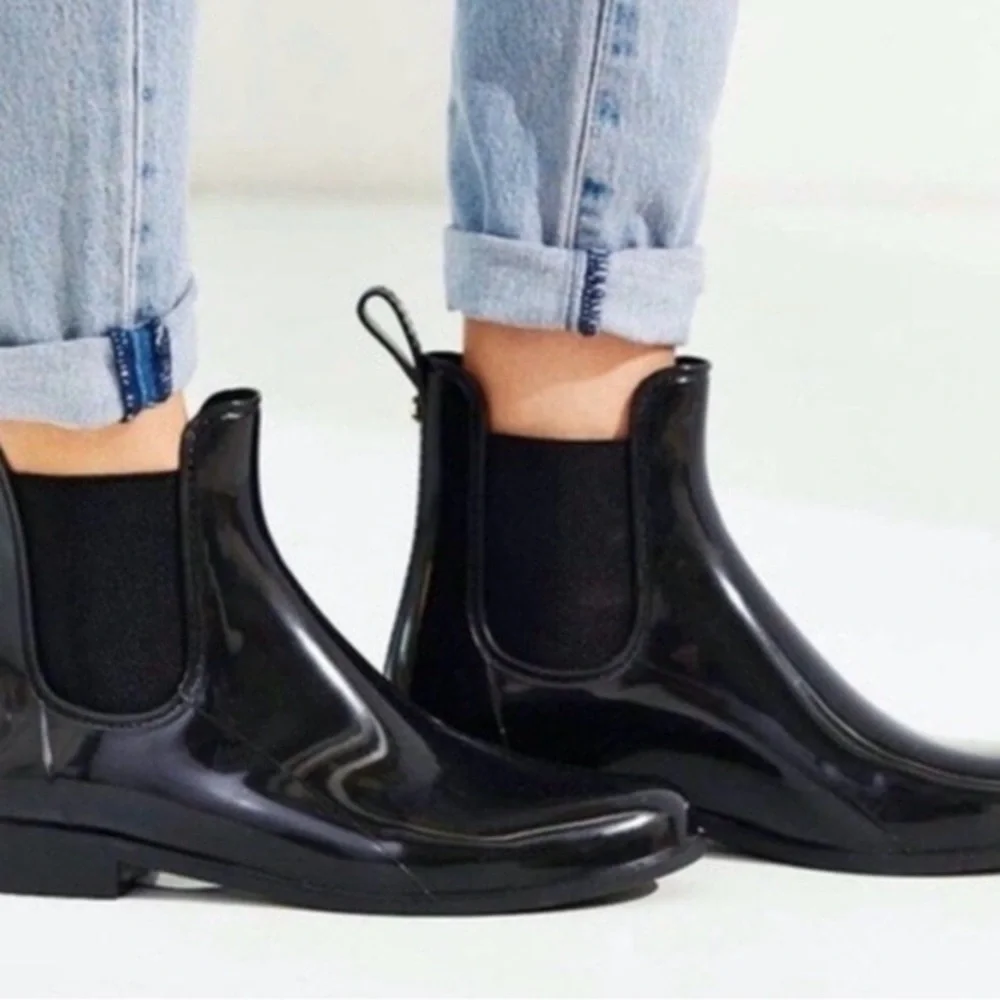 Sam Edelman Tinsley Chelsea Glossy Black Ankle Rubber Rainboots size 7